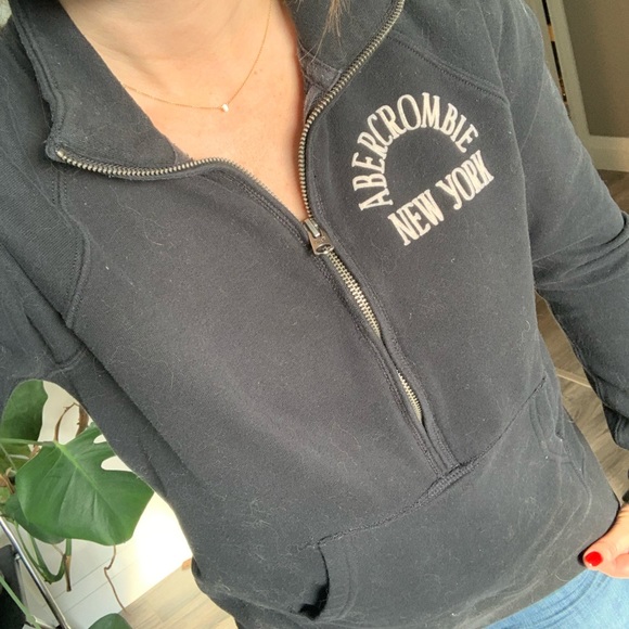 Abercrombie quarter zip black sweater size M - Picture 2 of 6